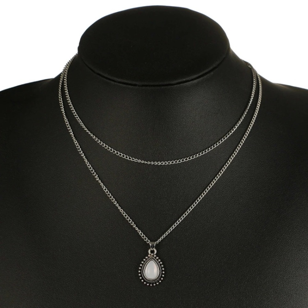 Beverly ✭ Vintage Necklace - Picture 5 of 8